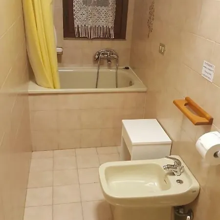 Le Conifere Garden Holiday home *